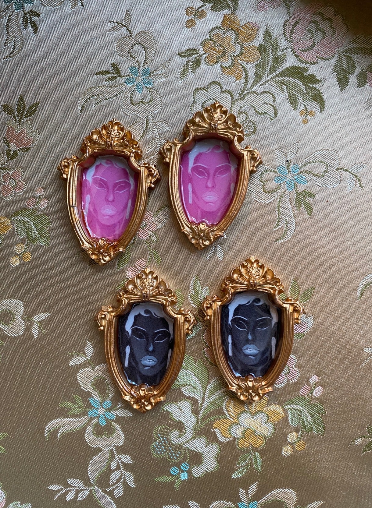 HML Frame Earrings✨