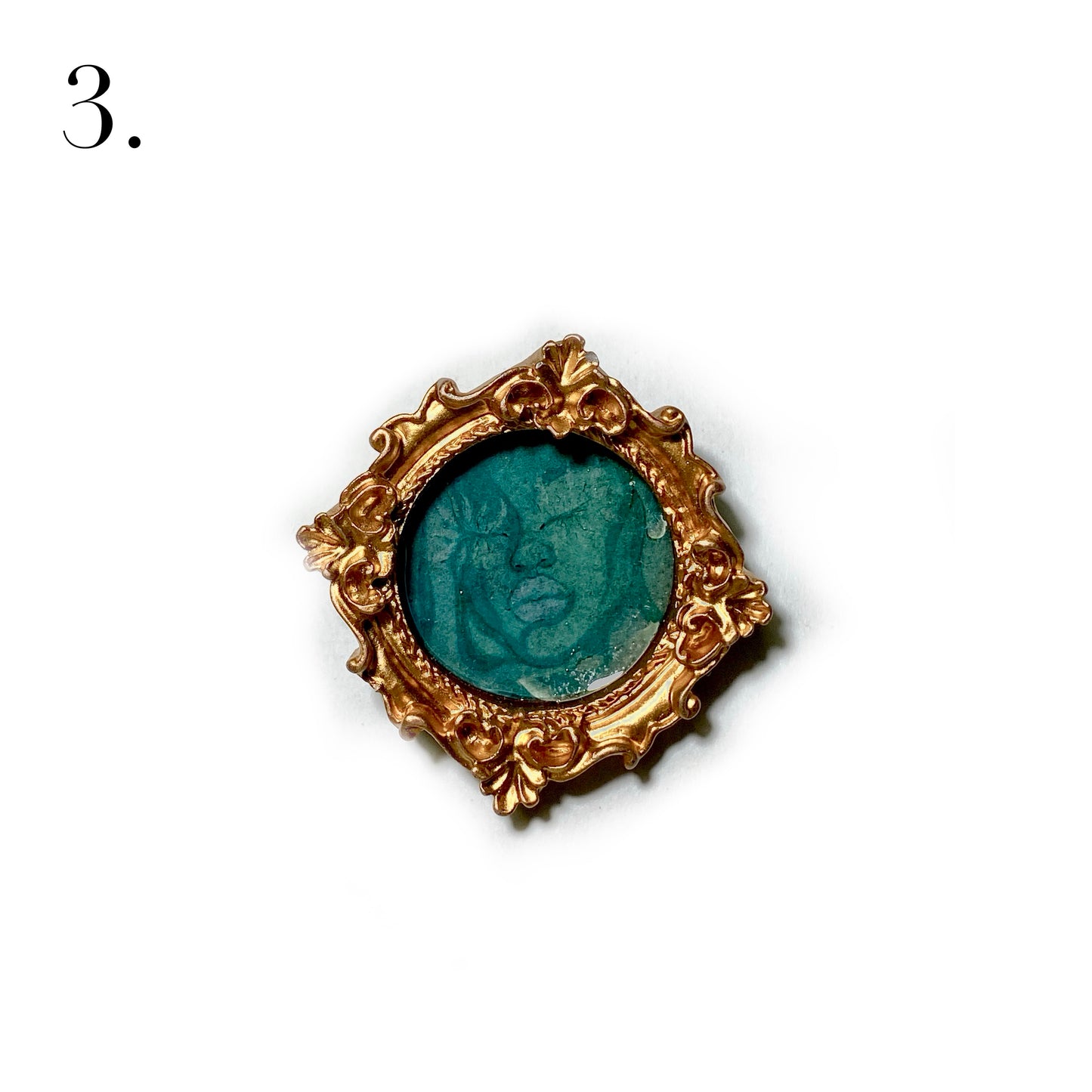 HML Brooch✨