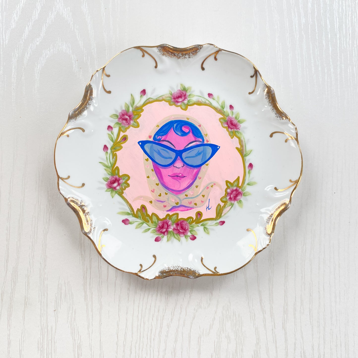 -ROSE COLORED GLASSES PLATE