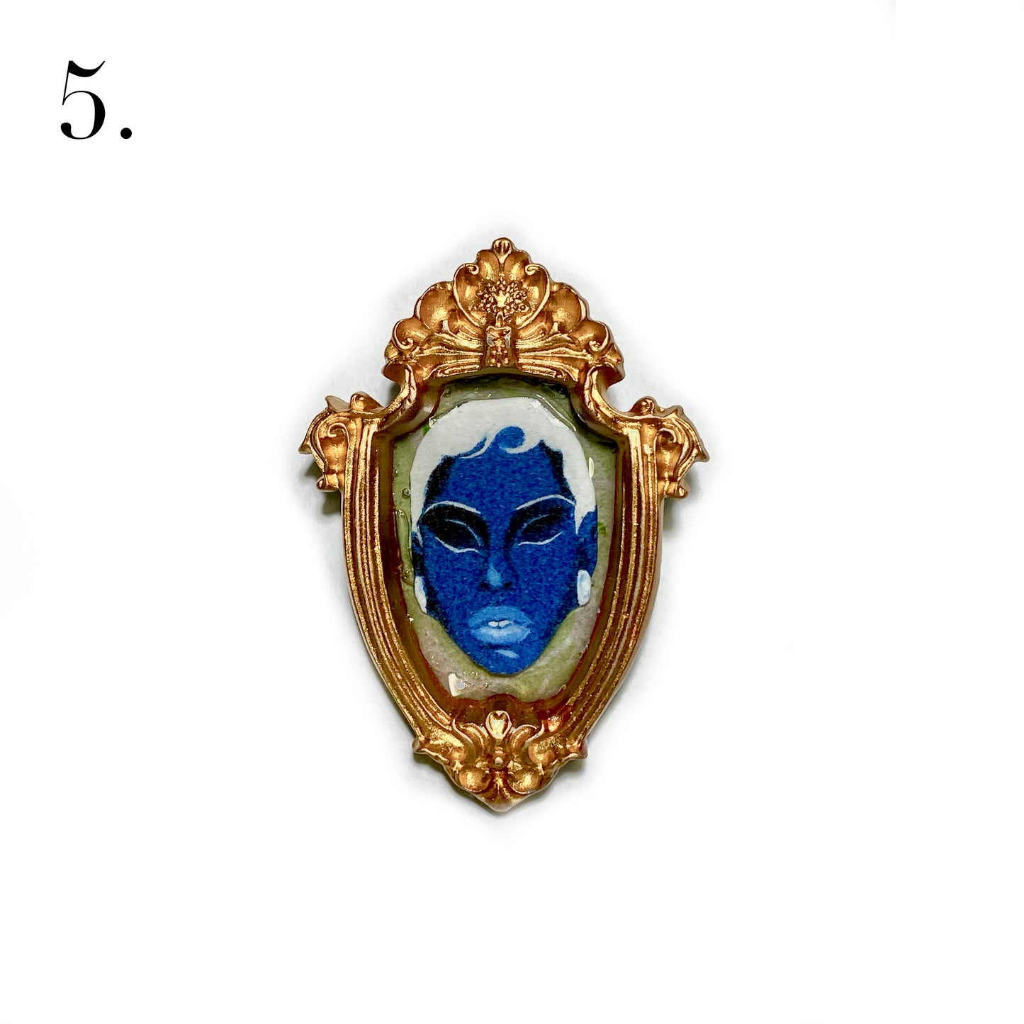 HML Brooch✨